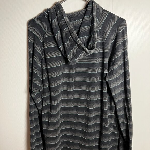 Prana Long Sleeve shirt - Picture 2 of 4